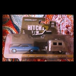 GREENLIGHT HITCH & TOW 1967 Chevrolet Impala.